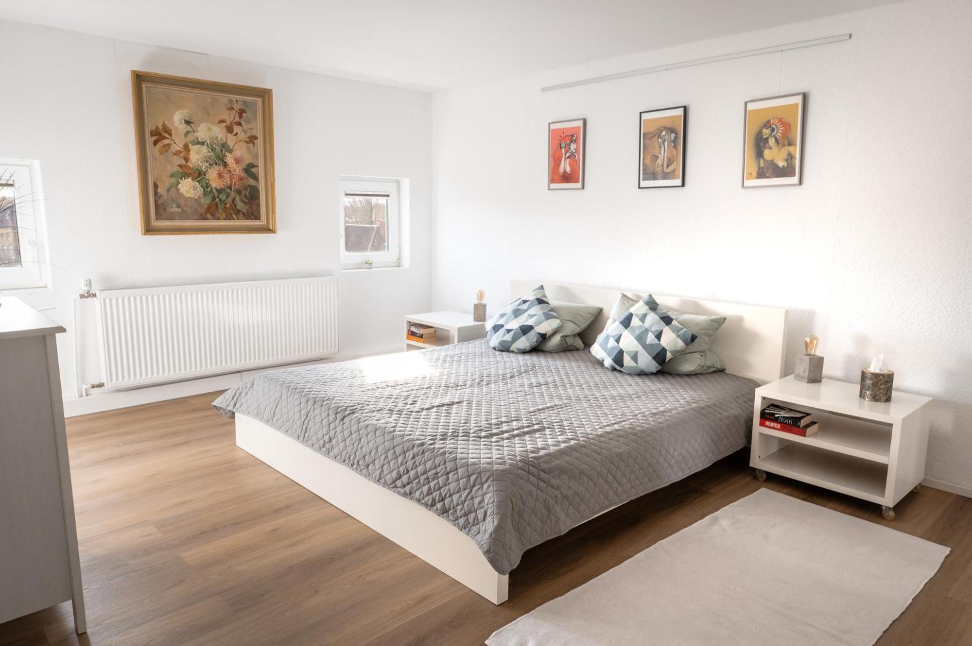 Eich-penthouse, Zentral Am Stadtwald Mit Ausblick Ueber Stadt, 24h Self Check-in, Netflix, Disneyplus Appartement Hannover